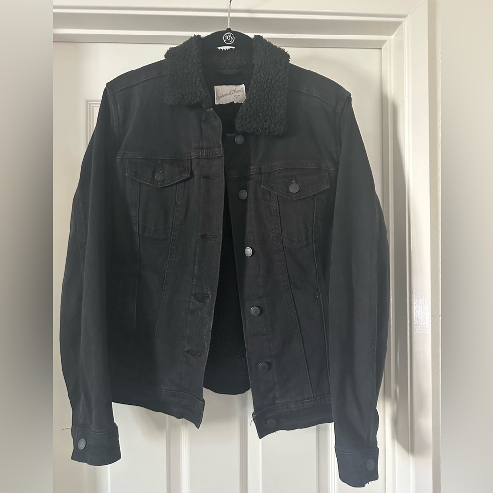 Women’s Universal Thread Black Sherpa-Lined Jacket Label Detail L